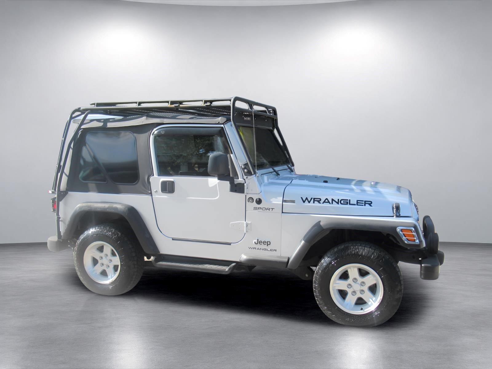Used 2006 Jeep Wrangler Sport w/ 30" Tire & Wheel Group AWD/4WD image 2