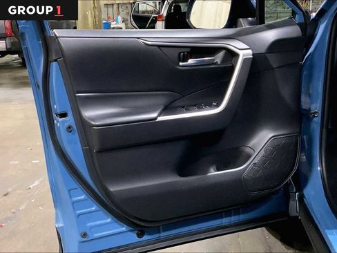 Used 2022 Toyota RAV4 SE w/ Convenience Package image 23