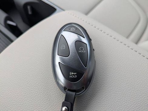 New 2026 Hyundai Tucson Limited image 28