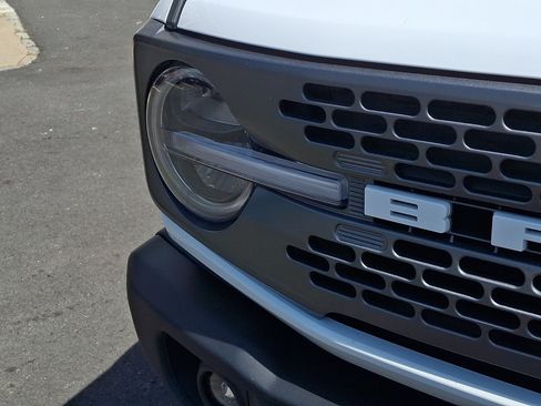 Certified 2025 Ford Bronco Badlands AWD/4WD image 10