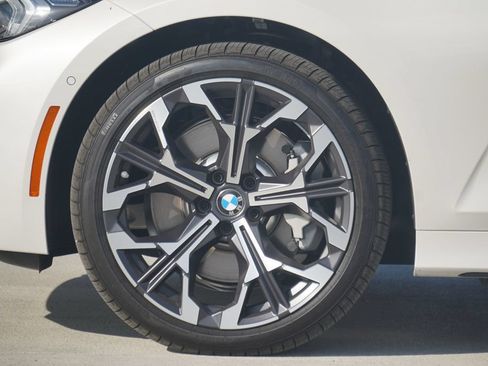 Used 2026 BMW 330i Sedan w/ Premium Package RWD image 5