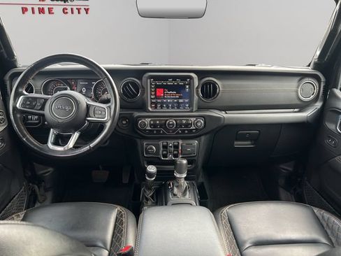 Used 2021 Jeep Gladiator Overland AWD/4WD image 19