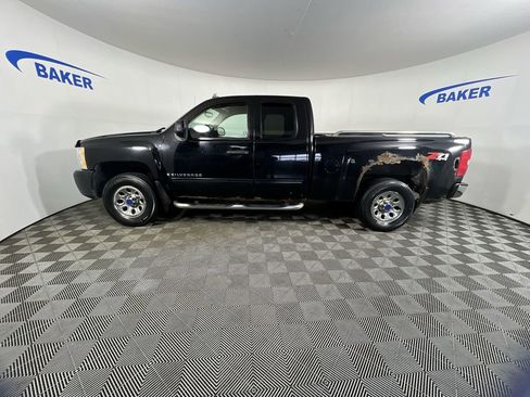 Used 2009 Chevrolet Silverado 1500 LT AWD/4WD image 6