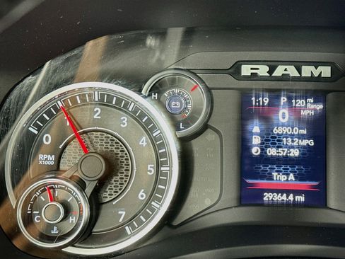 Used 2024 RAM 2500 Big Horn w/ Night Edition AWD/4WD image 12