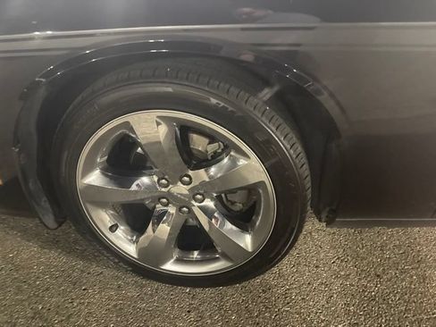 Used 2013 Dodge Challenger R/T RWD image 11