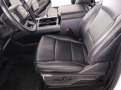 Used 2024 Ford F250 Lariat w/ Lariat Ultimate Package image 12