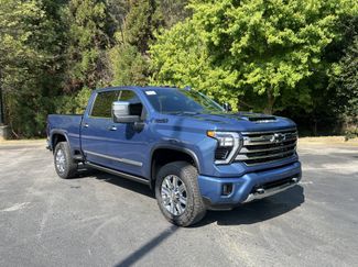 New 2026 Chevrolet Silverado 2500 High Country w/ Technology Package AWD/4WD video 2