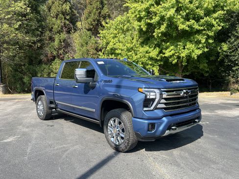 New 2026 Chevrolet Silverado 2500 High Country w/ Technology Package AWD/4WD image 2