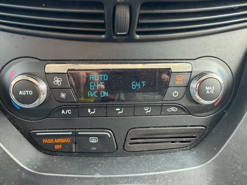 Used 2015 Ford Escape SE w/ Equipment Group 201A FWD image 18