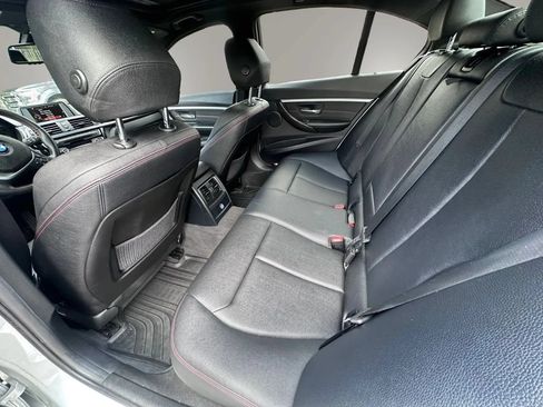 Used 2017 BMW 330i xDrive Sedan AWD/4WD image 19