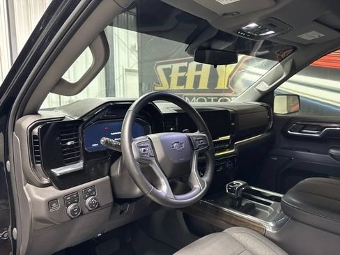 Used 2023 Chevrolet Silverado 1500 RST w/ All Star Edition Plus AWD/4WD image 5