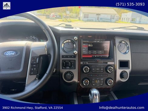 Used 2015 Ford Expedition Platinum AWD/4WD image 34