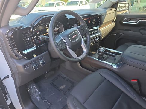 Used 2024 GMC Sierra 1500 SLT w/ SLT Premium Plus Package image 21