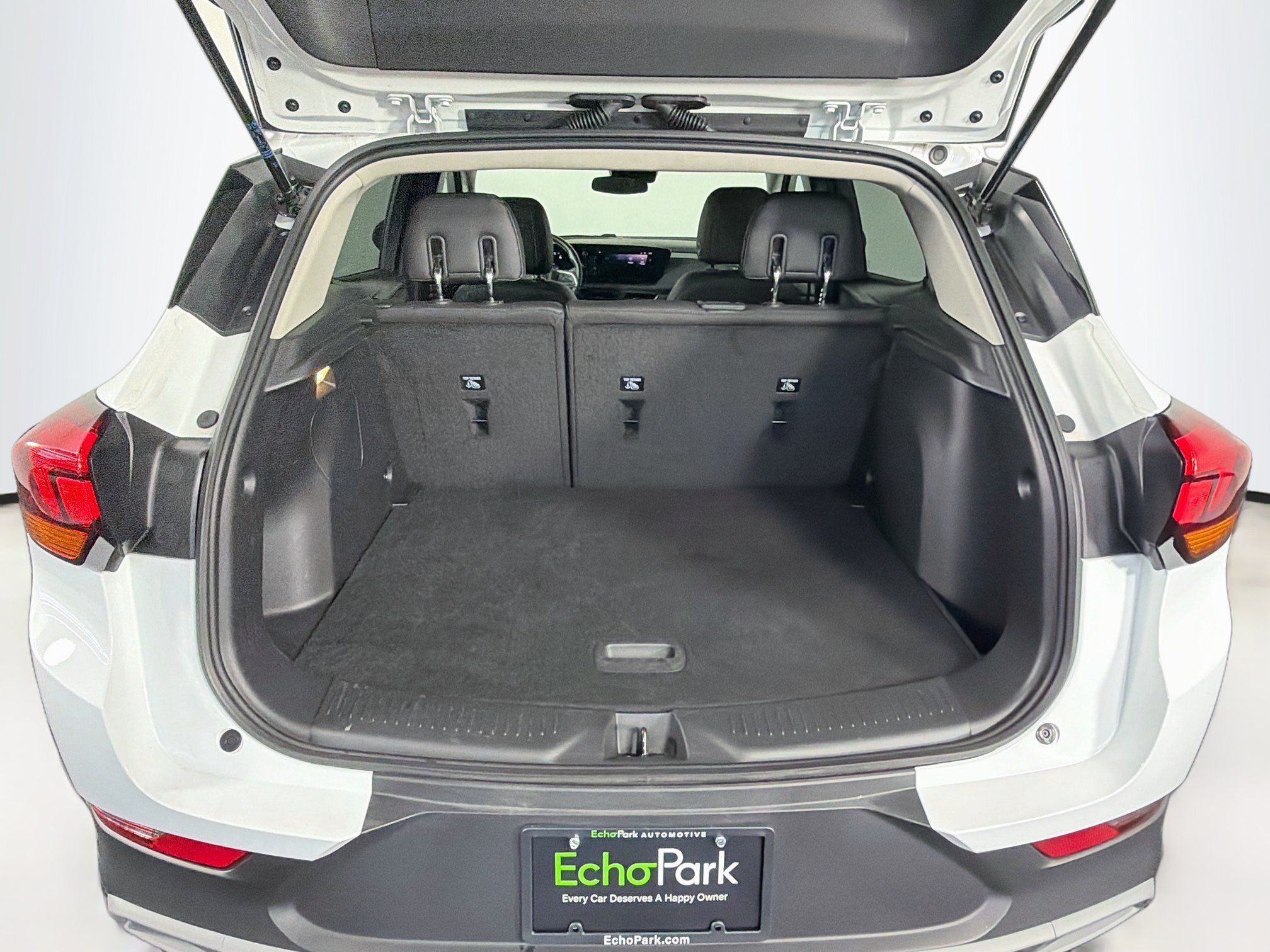 Used 2025 Buick Encore GX Preferred FWD image 30