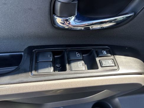 Used 2015 Nissan Titan S AWD/4WD image 11