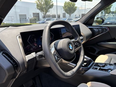 Certified 2025 BMW X3 xDrive30i w/ Premium Package AWD/4WD image 16