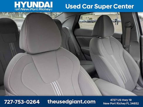 Certified 2023 Hyundai Elantra SEL w/ Convenience Package FWD image 6