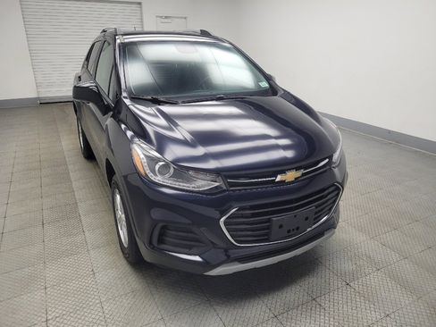 Used 2021 Chevrolet Trax LT AWD/4WD image 13