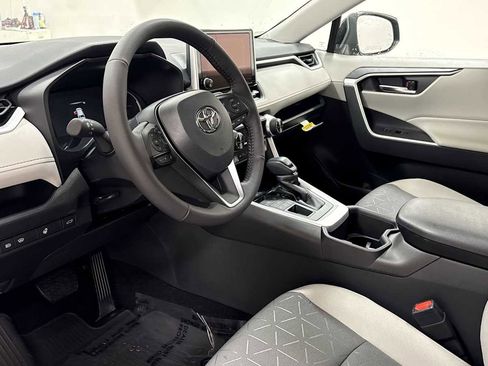 New 2025 Toyota RAV4 XLE image 12