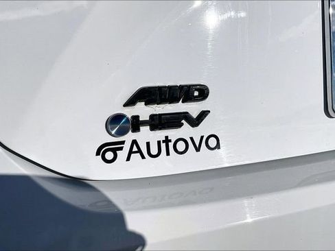 Used 2025 Toyota Camry LE image 32