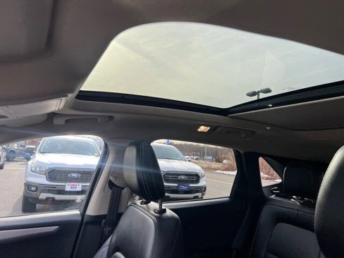 Used 2020 Ford Escape SEL image 10