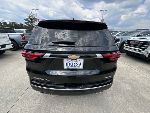 Certified 2023 Chevrolet Traverse Premier w/ LPO, Floor Liner Package image 34