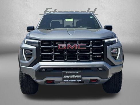 Certified 2025 GMC Canyon AT4 w/ Nightfall Edition AWD/4WD image 3
