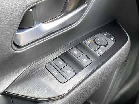 New 2026 Nissan Kicks SV w/ SV Premium Package image 28