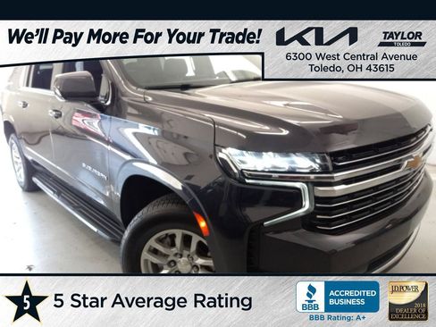 Used 2023 Chevrolet Suburban LT AWD/4WD image 1