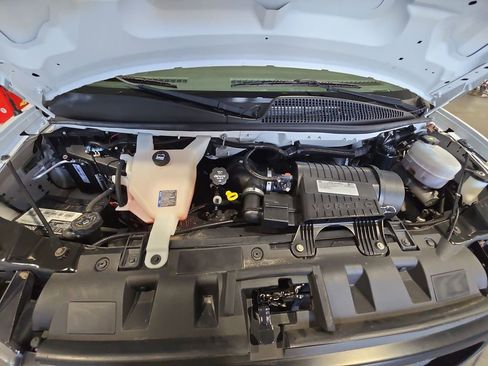 Used 2020 GMC Savana 2500 Extended w/ Communications Package image 30