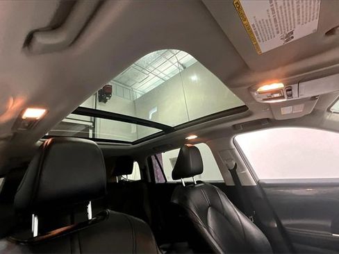 Used 2020 Toyota Highlander Limited image 29