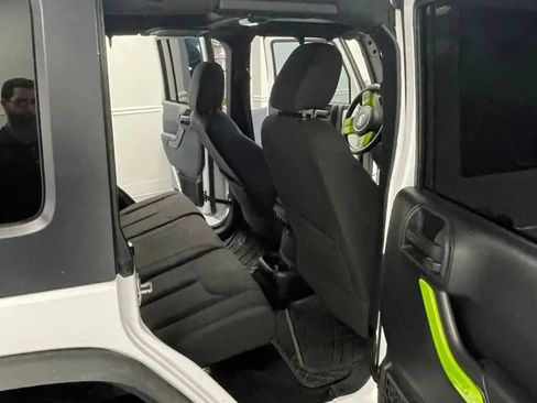 Used 2016 Jeep Wrangler Unlimited Sport w/ Quick Order Package 24S AWD/4WD image 9