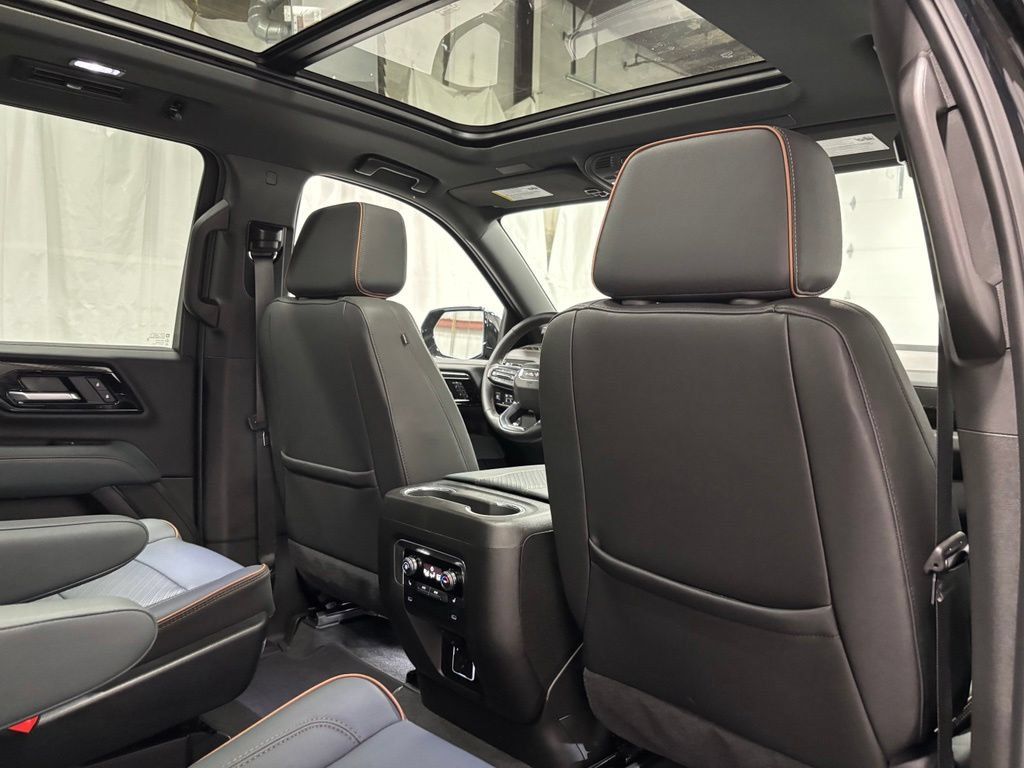 Used 2026 GMC Yukon XL AT4 w/ AT4 Premium Package AWD/4WD image 56