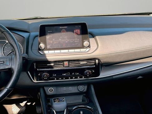 Used 2021 Nissan Rogue SV AWD/4WD image 9