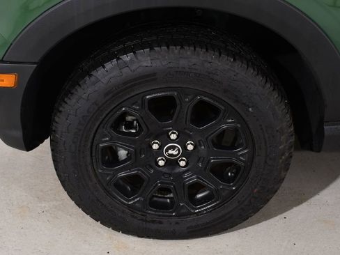 Used 2025 Ford Bronco Sport Badlands image 23