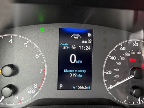 Used 2025 Toyota Corolla LE image 19