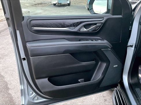 Used 2024 GMC Yukon XL Denali image 22