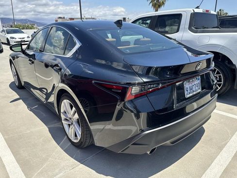 Used 2023 Lexus IS 300 w/ Comfort Package RWD image 9
