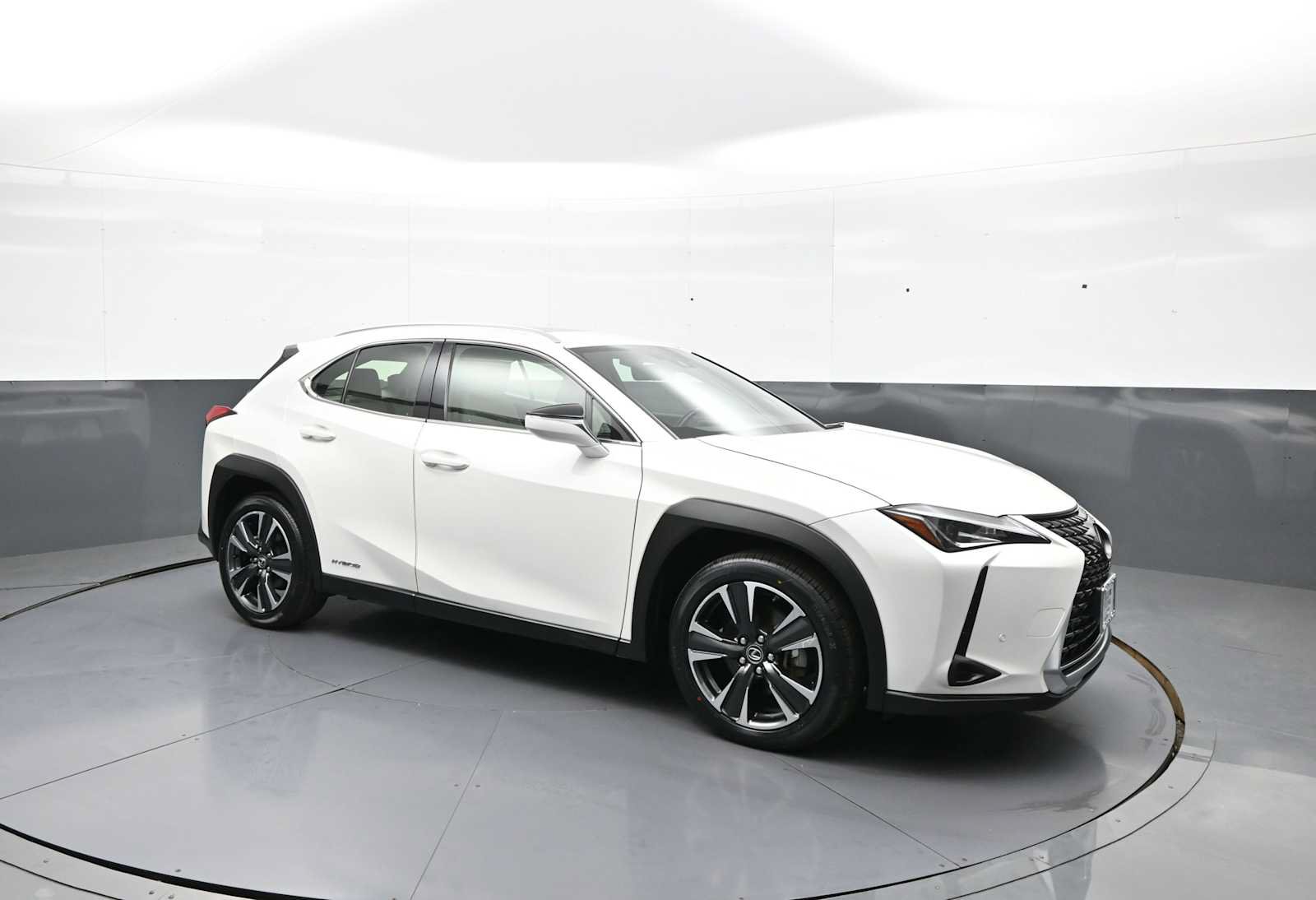 Used 2021 Lexus UX 250h w/ Premium Package AWD/4WD image 3