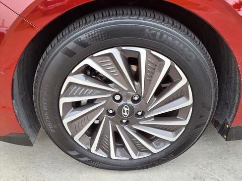 Used 2025 Hyundai Sonata Limited image 22