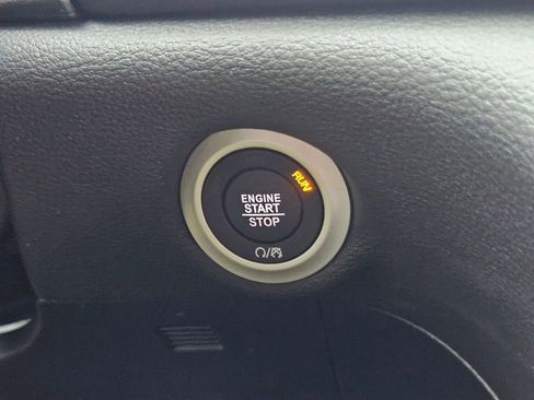 New 2026 Chrysler Pacifica Limited w/ S Appearance Package image 17