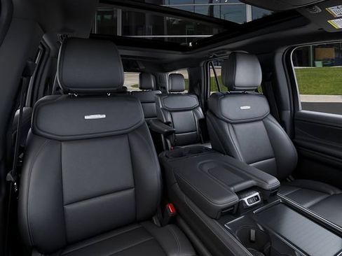 New 2027 Ford Expedition Platinum w/ Stealth Performance Package AWD/4WD image 10