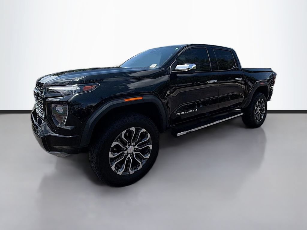Used 2025 GMC Canyon Denali AWD/4WD image 1