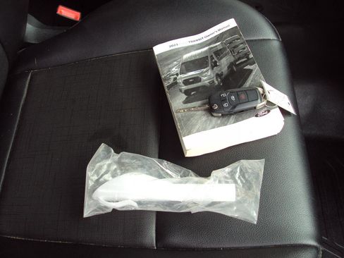 Used 2023 Ford Transit 250 Medium Roof AWD w/ Load Area Protection Package image 21