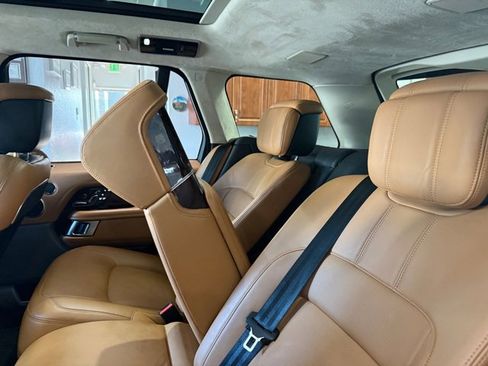 Used 2019 Land Rover Range Rover Long Wheelbase Autobiography image 12