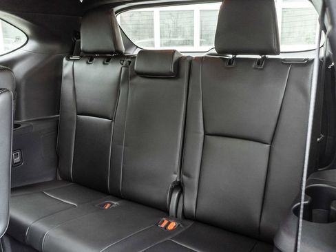 Used 2025 Toyota Highlander XSE image 31