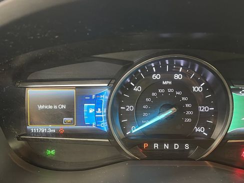 Used 2018 Ford Explorer XLT w/ Equipment Group 202A AWD/4WD image 15