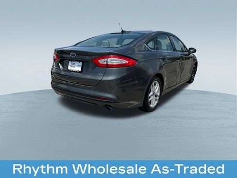 Used 2015 Ford Fusion SE FWD image 8