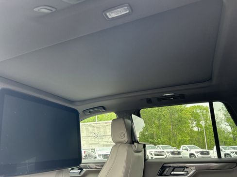 New 2026 GMC Yukon Elevation w/ Elevation Premium Package AWD/4WD image 26