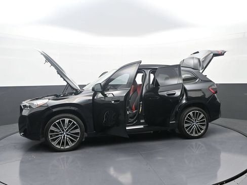 Used 2023 BMW X1 xDrive28i w/ Premium Package AWD/4WD image 40
